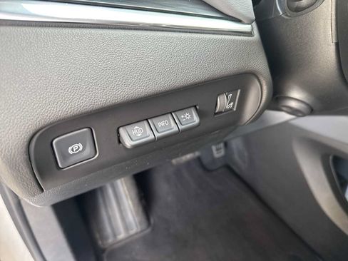 Certified 2022 Buick Enclave Premium AWD/4WD image 35