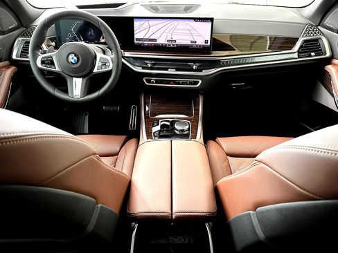 New 2026 BMW X5 xDrive40i w/ M Sport Package AWD/4WD image 19