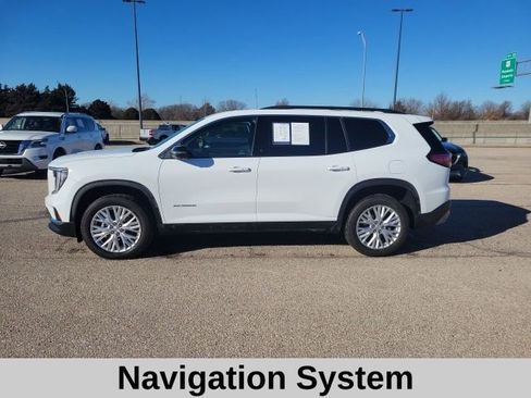 Used 2024 GMC Acadia Elevation image 3
