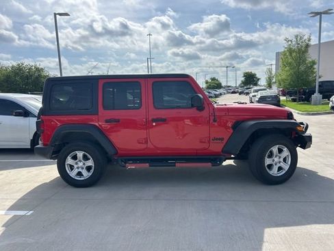 Used 2022 Jeep Wrangler Unlimited Sport image 2