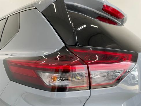 Used 2023 Nissan Rogue SL w/ SL Premium Package FWD image 33