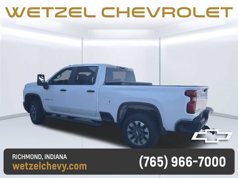 Used 2024 Chevrolet Silverado 2500 Custom w/ Custom Value Package AWD/4WD image 2