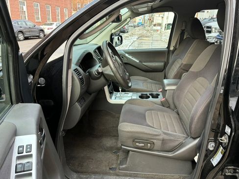 Used 2012 Nissan Pathfinder SV image 15