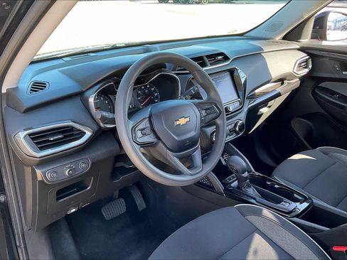 Certified 2023 Chevrolet TrailBlazer LT w/ Convenience Package image 16