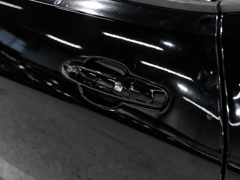 Used 2018 Chevrolet Camaro SS RWD image 30