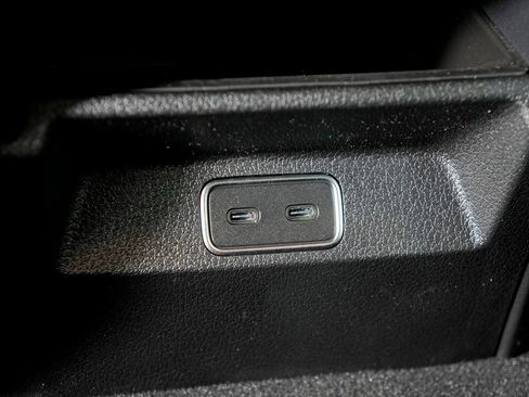 Certified 2026 Mercedes-Benz GLE 450 4MATIC image 32