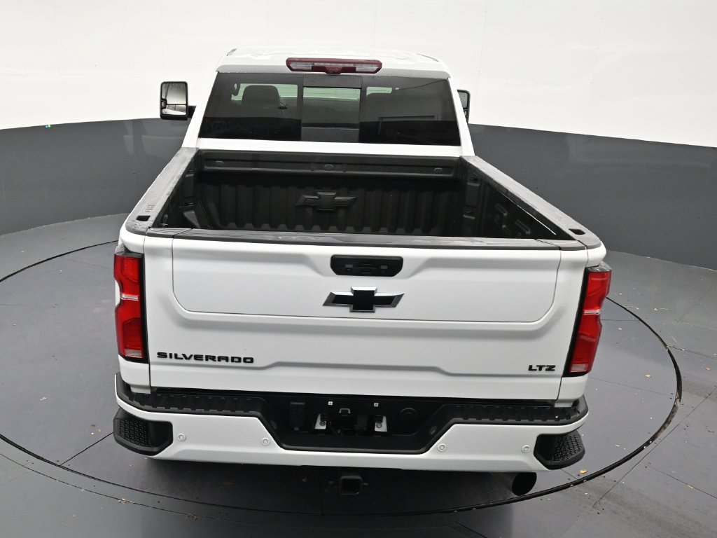Used 2024 Chevrolet Silverado 2500 LTZ w/ LTZ Plus Package AWD/4WD image 15
