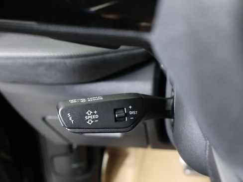 New 2025 Audi SQ5 Premium Plus image 29