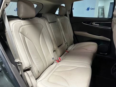 Used 2022 Lincoln Nautilus Reserve image 22