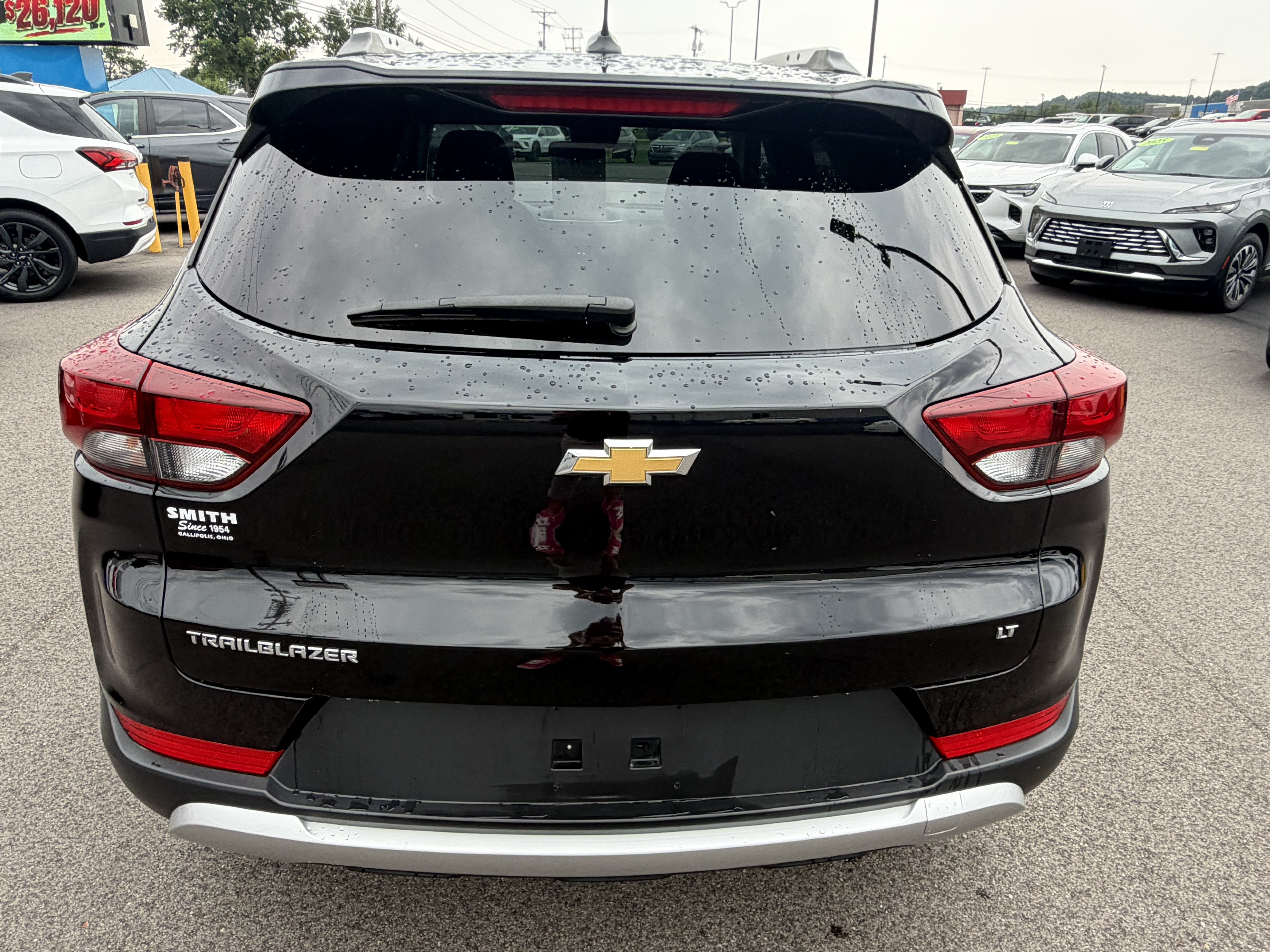 Used 2023 Chevrolet TrailBlazer LT FWD image 3