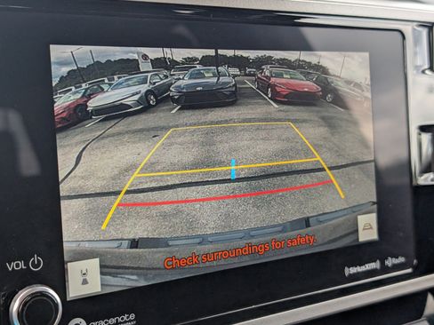 Used 2022 Toyota Tundra SR5 w/ SR5 Convenience Package image 20