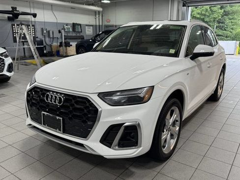 Certified 2022 Audi Q5 2.0T Premium Plus w/ Premium Plus Package AWD/4WD image 8