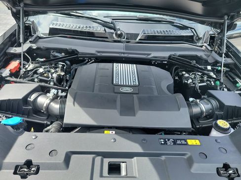 New 2026 Land Rover Defender 130 V8 AWD/4WD image 29