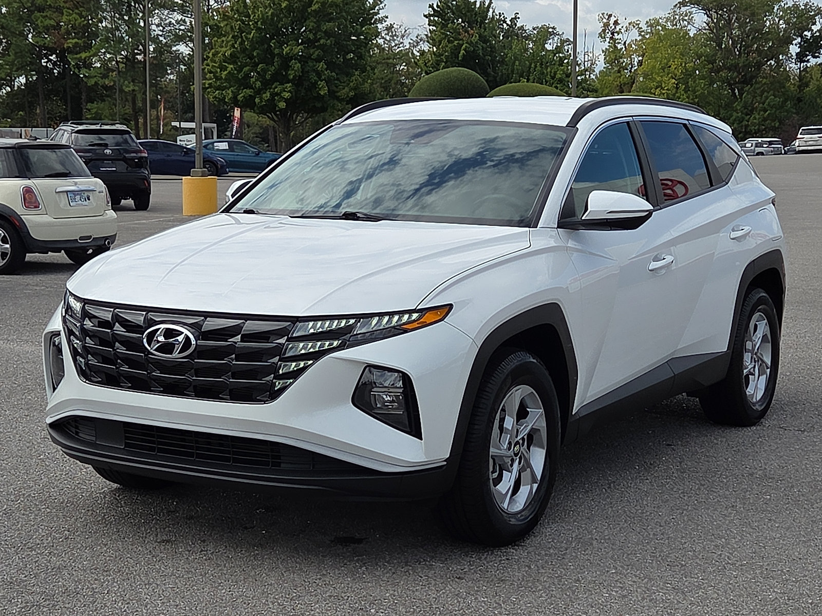 Used 2022 Hyundai Tucson SEL AWD/4WD image 2