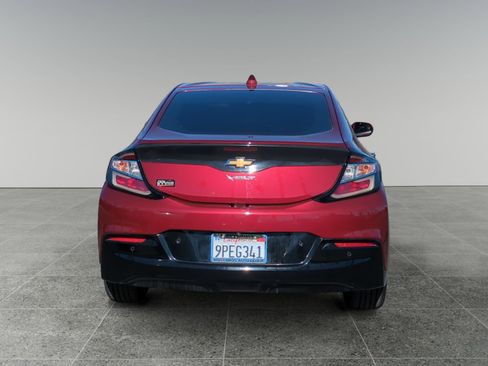 Used 2016 Chevrolet Volt Premier w/ Driver Confidence Package image 4