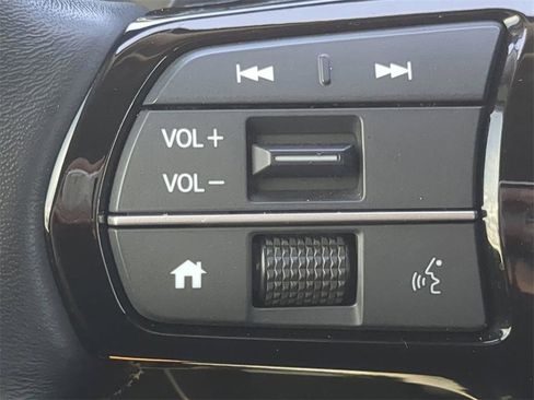 Certified 2025 Honda Pilot EX-L image 24