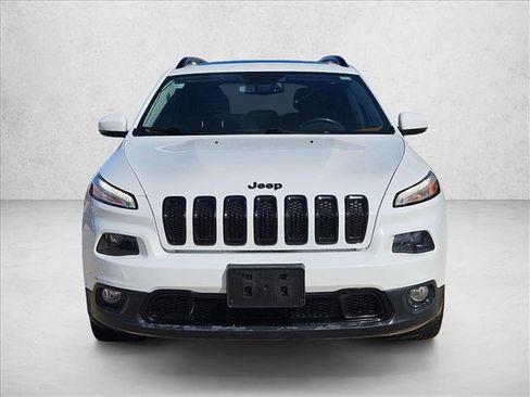 Used 2016 Jeep Cherokee High Altitude w/ Luxury Group image 2