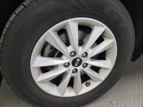 Used 2020 Kia Sorento L FWD image 31
