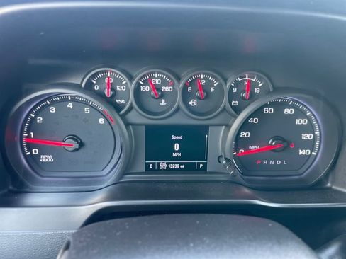 Used 2021 Chevrolet Silverado 1500 Custom Trail Boss AWD/4WD image 9