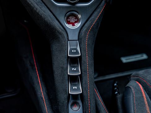 Used 2024 McLaren 750S Spider RWD image 50
