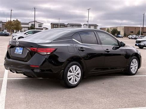 Used 2021 Nissan Sentra S image 6