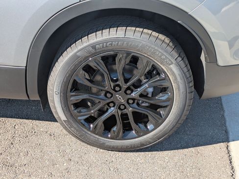 New 2026 Chevrolet Blazer LT image 9