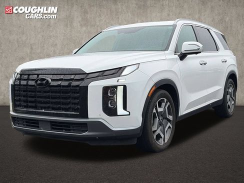 Used 2024 Hyundai Palisade SEL w/ Premium Package AWD/4WD image 3