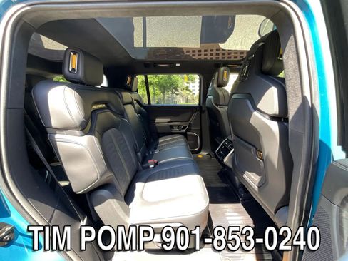 Used 2023 Rivian R1S Adventure AWD/4WD image 19