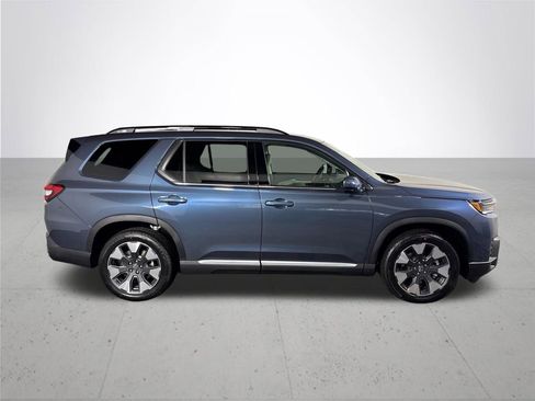 New 2026 Honda Pilot Touring image 5