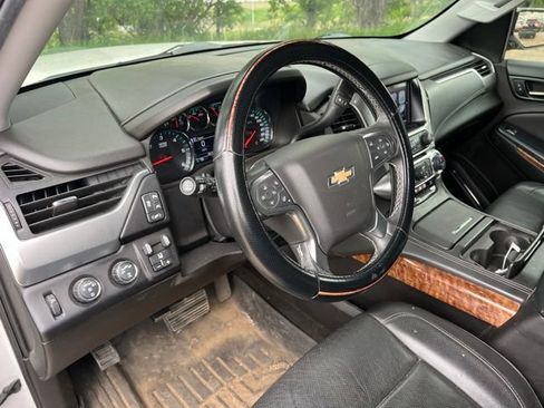 Used 2017 Chevrolet Suburban Premier AWD/4WD image 14