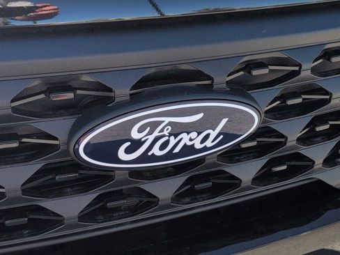 New 2026 Ford Maverick XLT w/ XLT Luxury Package image 17