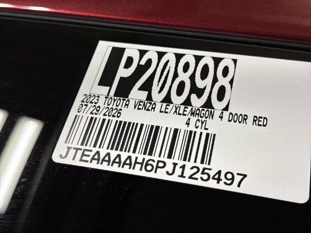 Used 2023 Toyota Venza LE AWD/4WD image 29