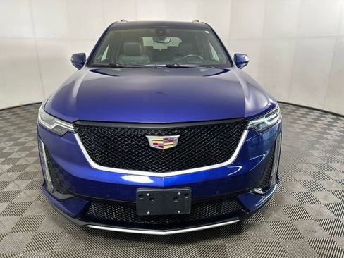 Used 2023 Cadillac XT6 Sport image 8