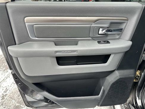 Used 2017 RAM 1500 Classic SLT image 10