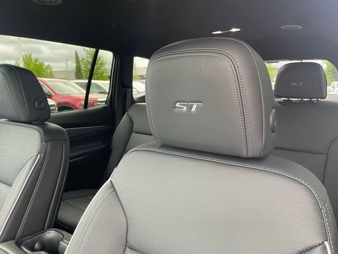 New 2026 Buick Enclave Sport Touring w/ Power Package FWD image 20
