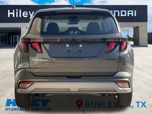 New 2026 Hyundai Tucson SE image 5