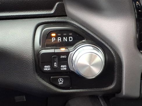 Used 2024 RAM 1500 Laramie AWD/4WD image 15