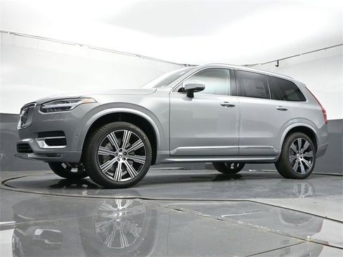 New 2024 Volvo XC90 B6 Plus w/ Protection Package Premier image 27