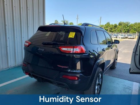 Used 2014 Jeep Cherokee Trailhawk w/ Technology Group AWD/4WD image 9
