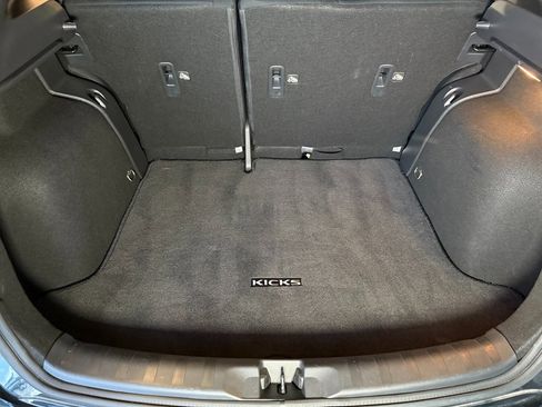 Used 2021 Nissan Kicks S image 21