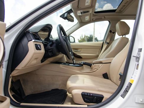 Used 2013 BMW 328i xDrive Sedan AWD/4WD image 21