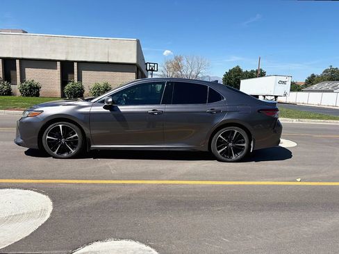 Used 2019 Toyota Camry XSE FWD image 2
