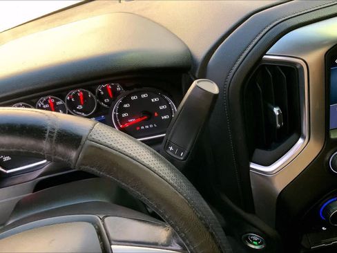 Used 2021 Chevrolet Silverado 1500 LT RWD image 15