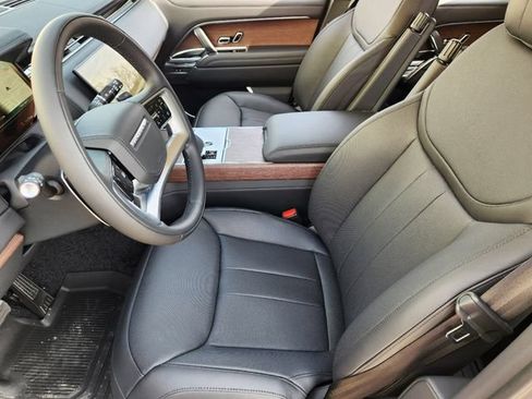 New 2025 Land Rover Range Rover SE AWD/4WD image 10