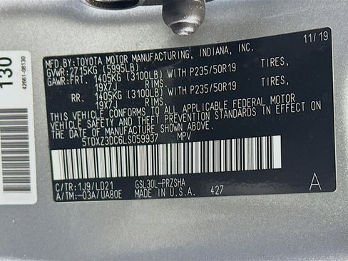 Used 2020 Toyota Sienna SE w/ SE Preferred Package image 12