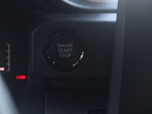 Used 2024 Toyota Tacoma SR5 AWD/4WD image 12