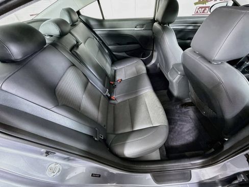 Used 2017 Hyundai Elantra Limited FWD image 27