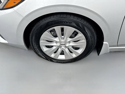 Used 2023 Nissan Sentra S image 25