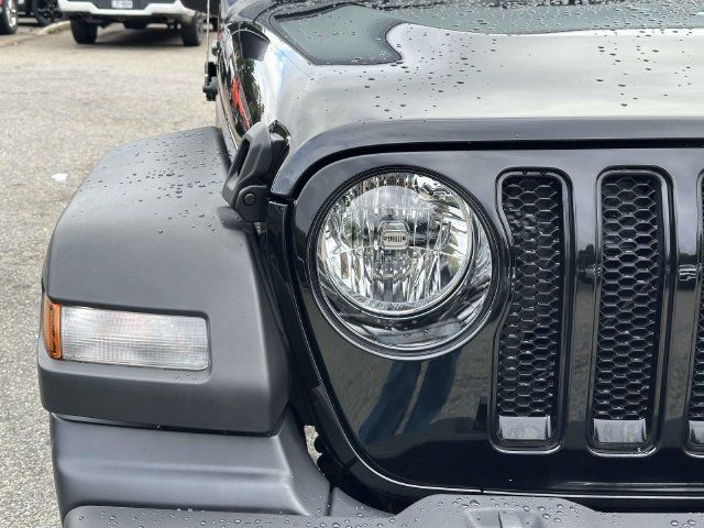 Used 2022 Jeep Wrangler Unlimited Sport AWD/4WD image 9