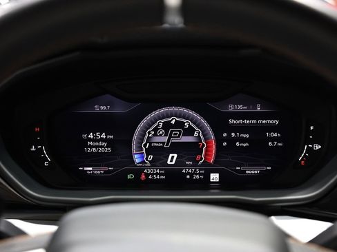 Used 2020 Lamborghini Urus image 24